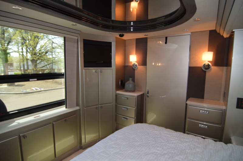 2006 Prevost Country Coach XLII For Sale