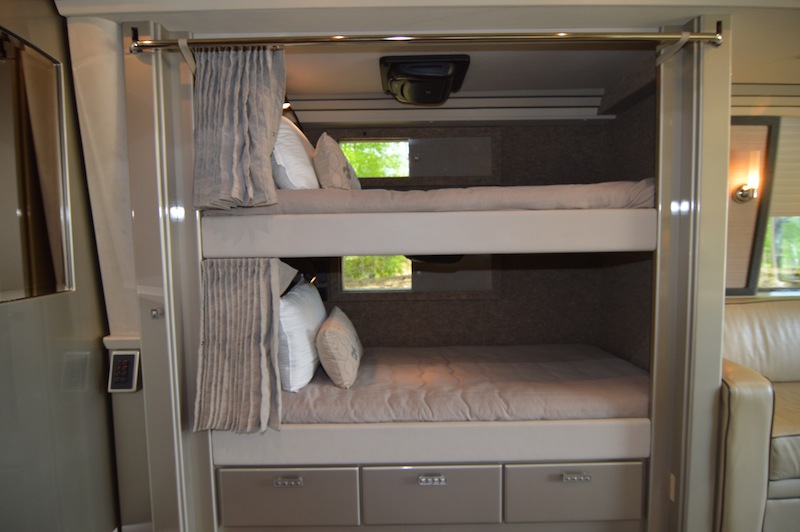 2006 Prevost Country Coach XLII For Sale