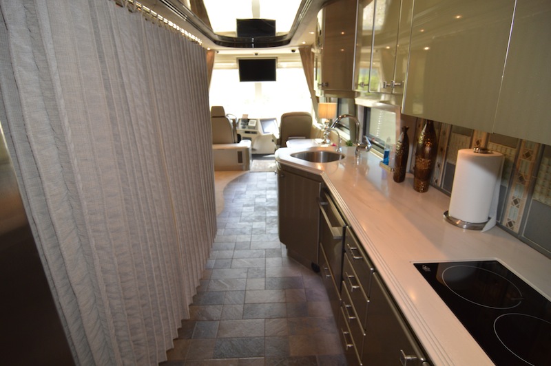 2006 Prevost Country Coach XLII For Sale