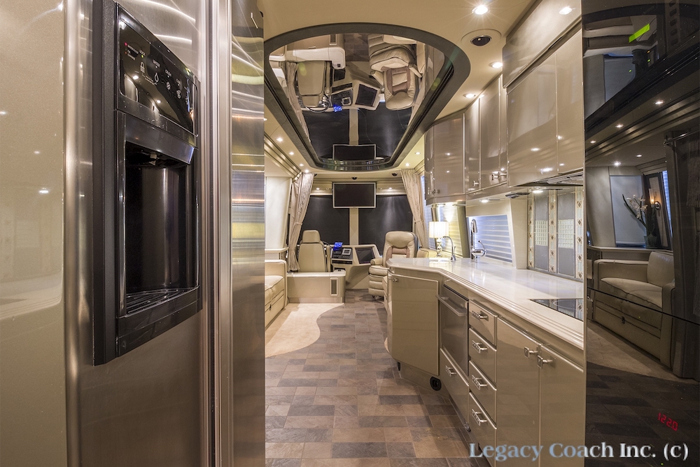 2006 Prevost Country Coach XLII For Sale