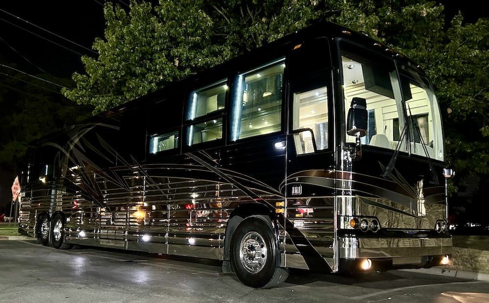 2006 Prevost Country Coach XLII For Sale