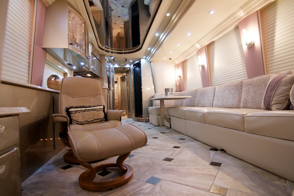 2006 Prevost Country Coach XLII For Sale