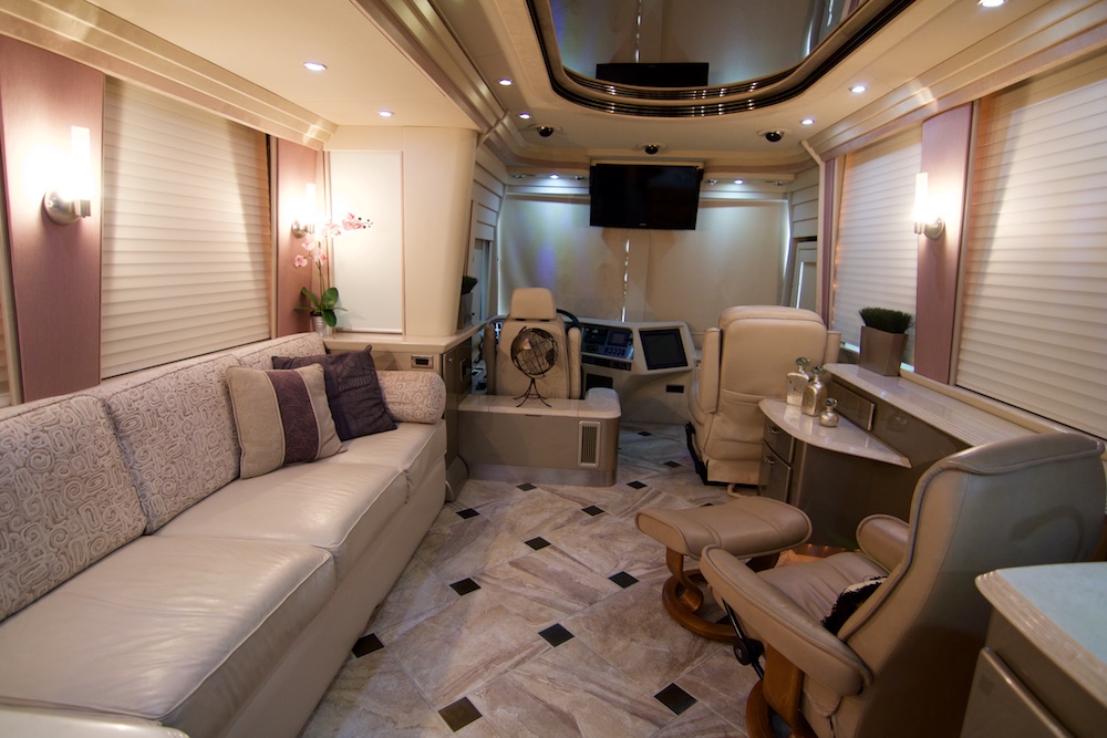 2006 Prevost Country Coach XLII For Sale