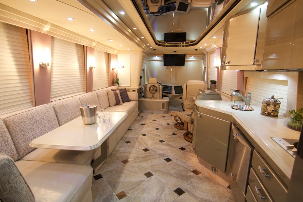 2006 Prevost Country Coach XLII For Sale