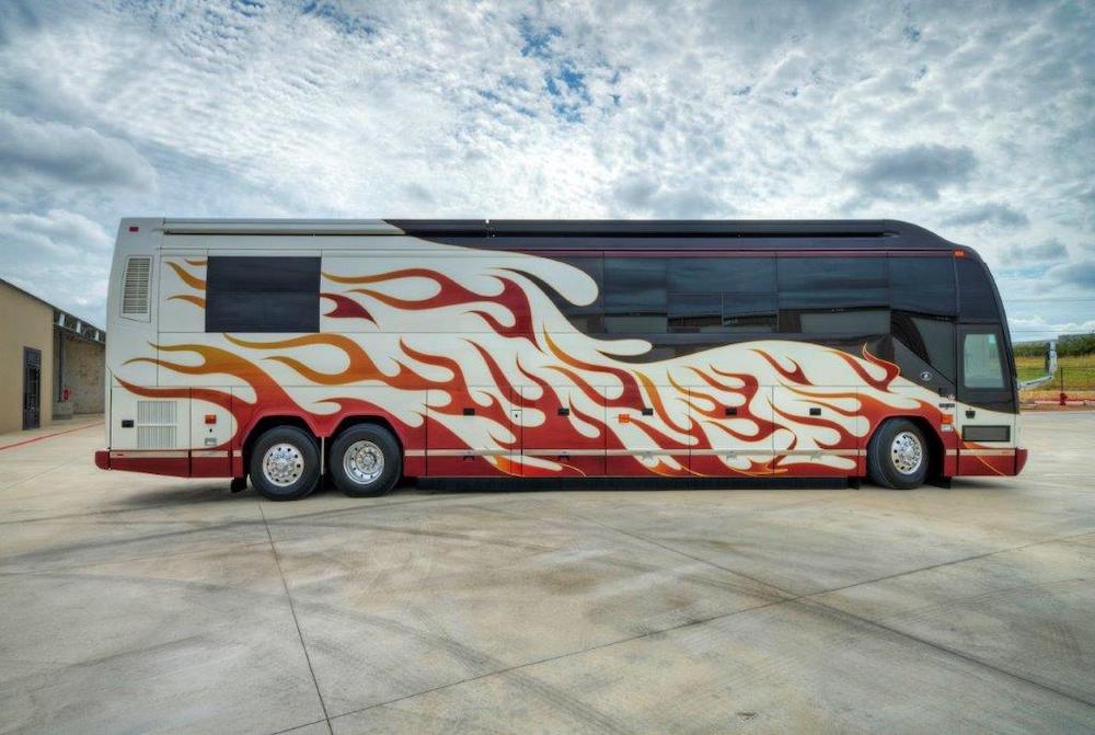 2006 Prevost Featherlite H3-45 For Sale