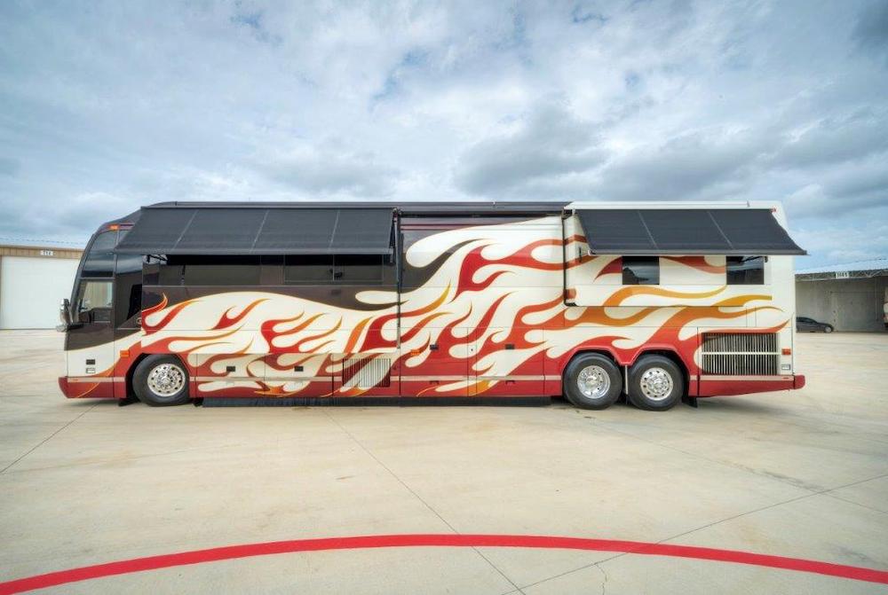 2006 Prevost Featherlite H3-45 For Sale