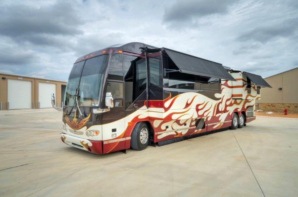 2006 Prevost Featherlite H3-45 For Sale