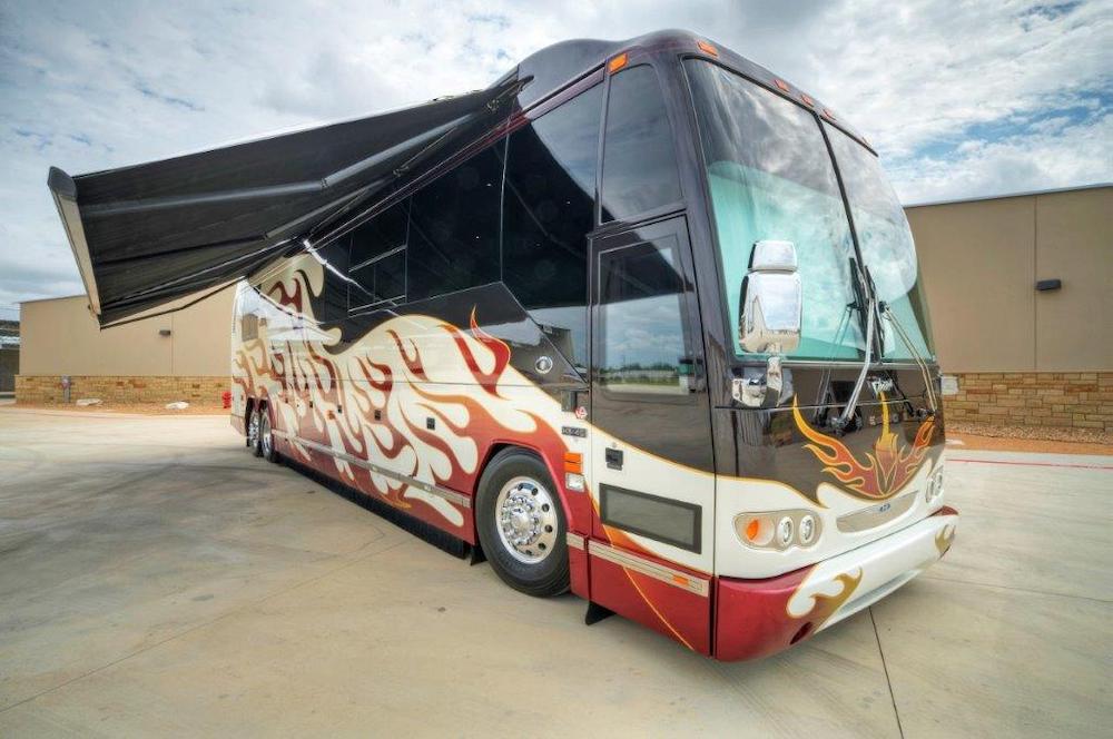 2006 Prevost Featherlite H3-45 For Sale