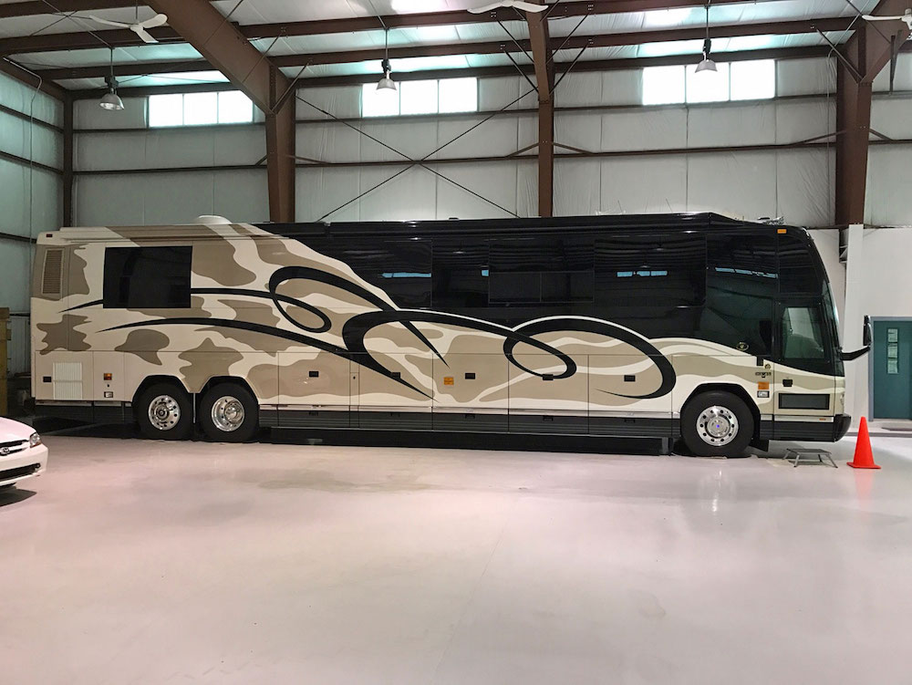 2006 Prevost Featherlite H3-45 For Sale