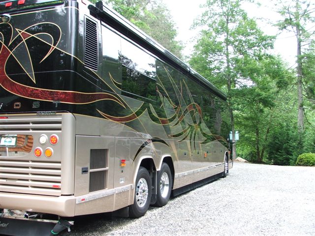 2006 Prevost Featherlite H3-45 For Sale