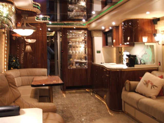 2006 Prevost Featherlite H3-45 For Sale