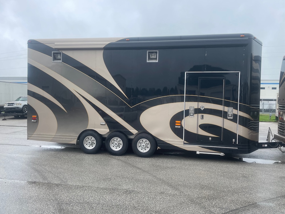 2006 Prevost  Featherlite H3-45 For Sale