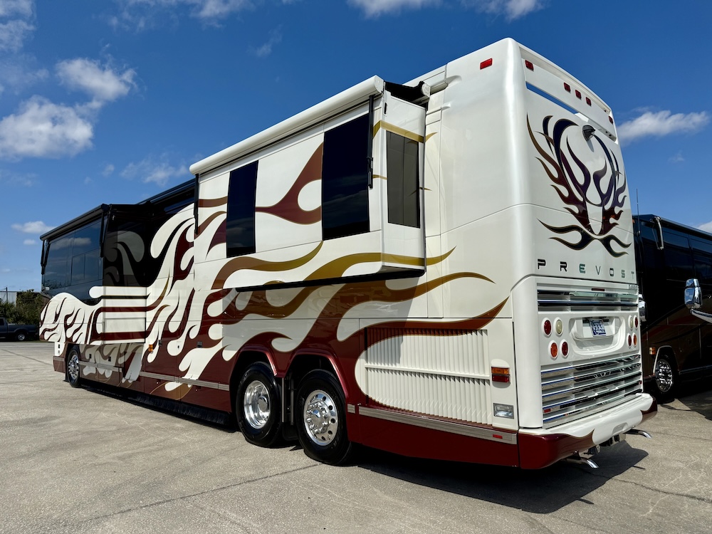 2006 Prevost Featherlite  H3-45 For Sale