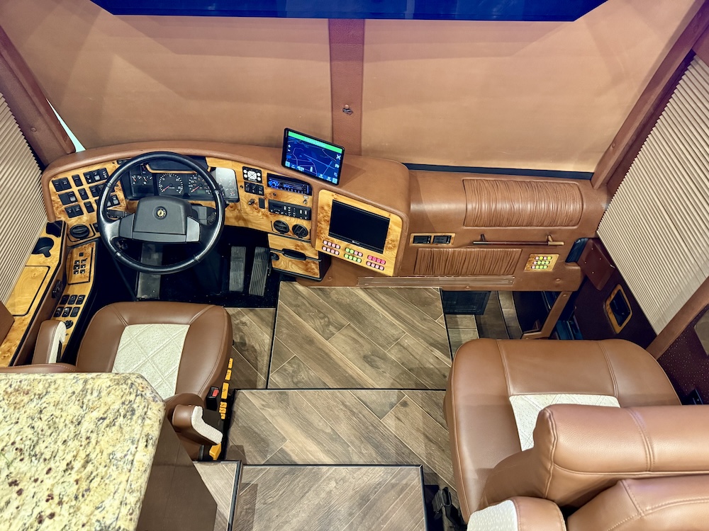 2006 Prevost Featherlite  H3-45 For Sale