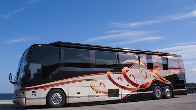 2006 Prevost Featherlite H3-45 For Sale