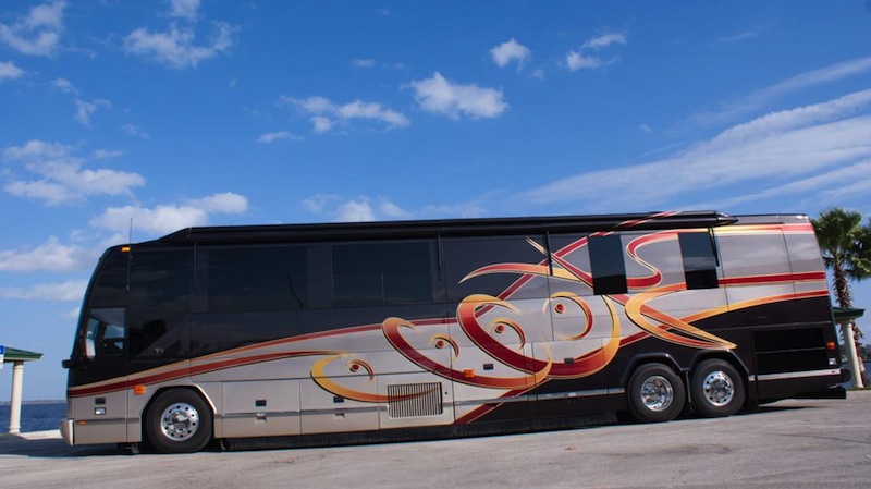 2006 Prevost Featherlite H3-45 For Sale