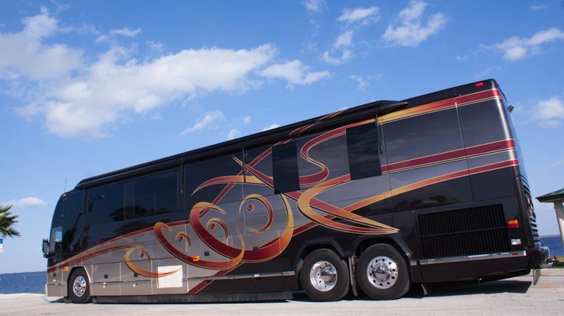 2006 Prevost Featherlite H3-45 For Sale