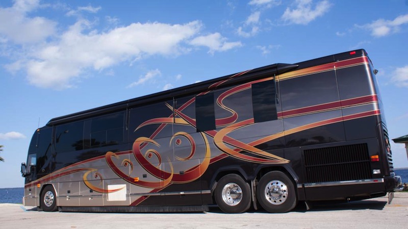 2006 Prevost Featherlite H3-45 For Sale