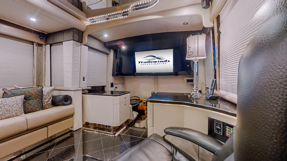 2006 Prevost Featherlite H3-45 For Sale