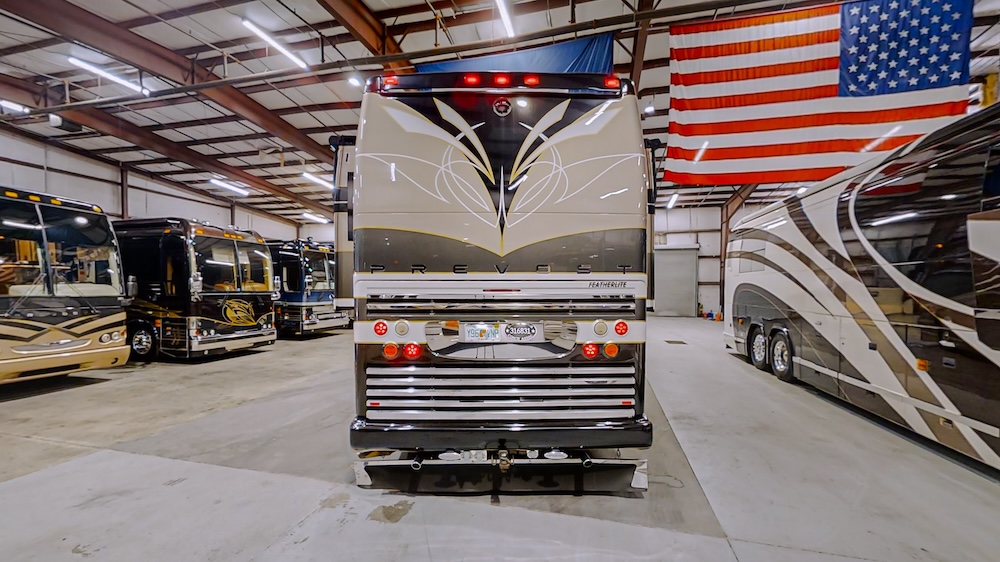 2006 Prevost Featherlite H3-45 For Sale