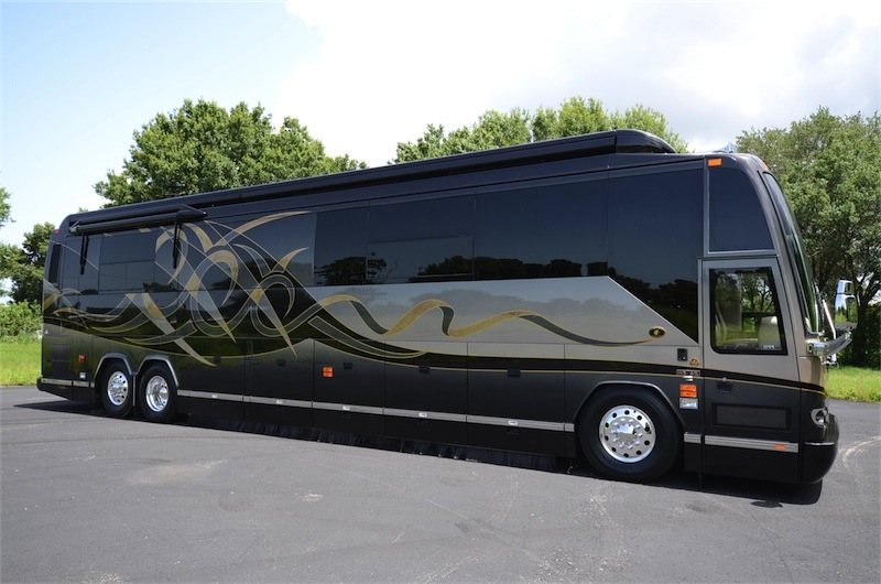 2006 Prevost Featherlite H3-45 For Sale