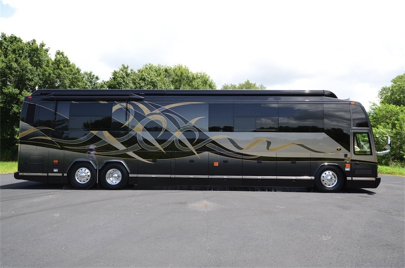 2006 Prevost Featherlite H3-45 For Sale