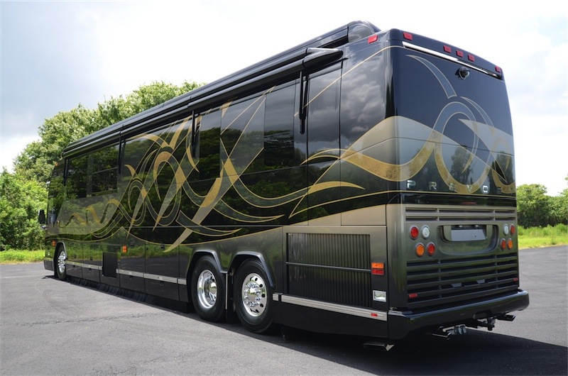 2006 Prevost Featherlite H3-45 For Sale