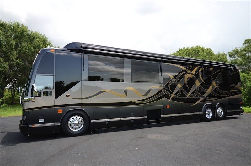 2006 Prevost Featherlite H3-45 For Sale