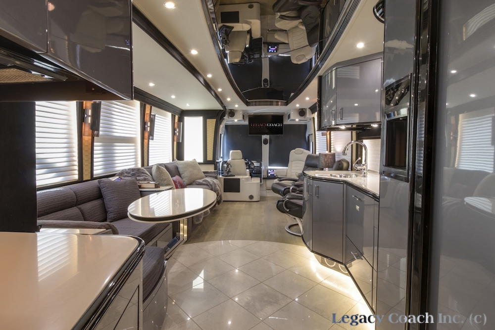 2006 Prevost Legendary XLII For Sale