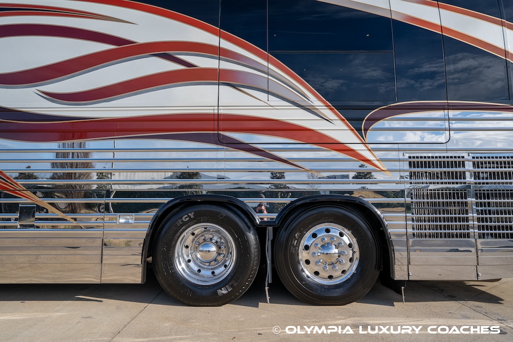 2006 Prevost Legendary XLII For Sale