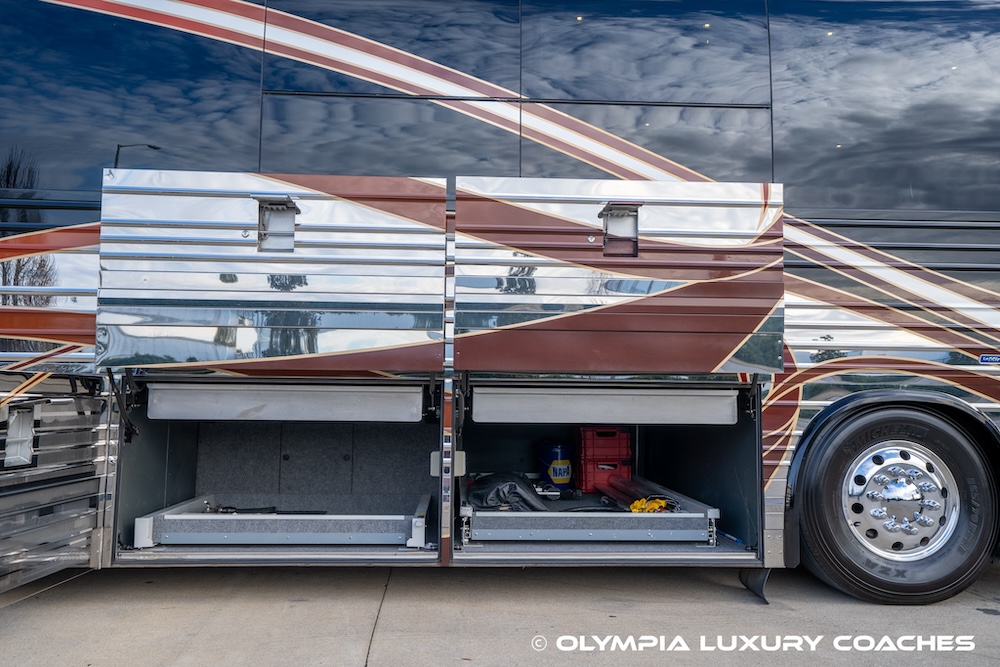 2006 Prevost Legendary XLII For Sale