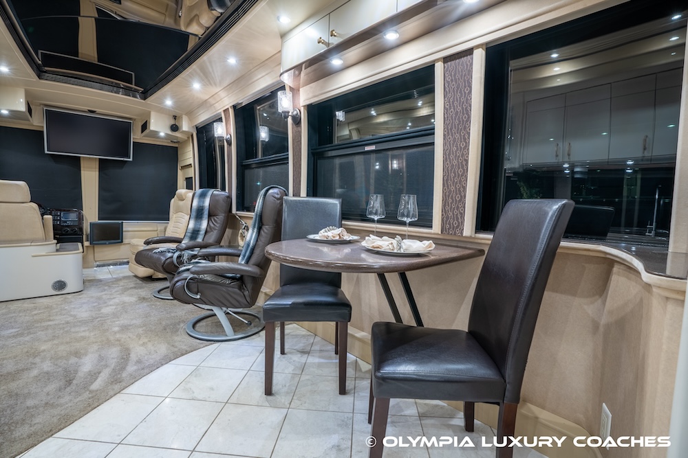 2006 Prevost Legendary XLII For Sale