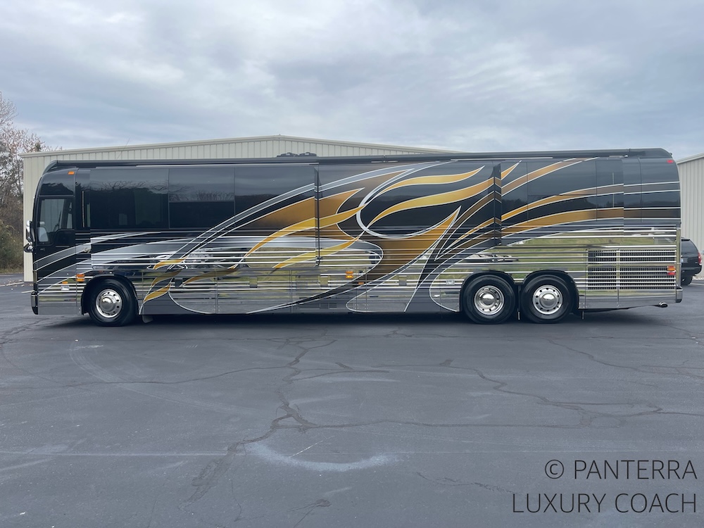 2006 Prevost Legendary XLII For Sale