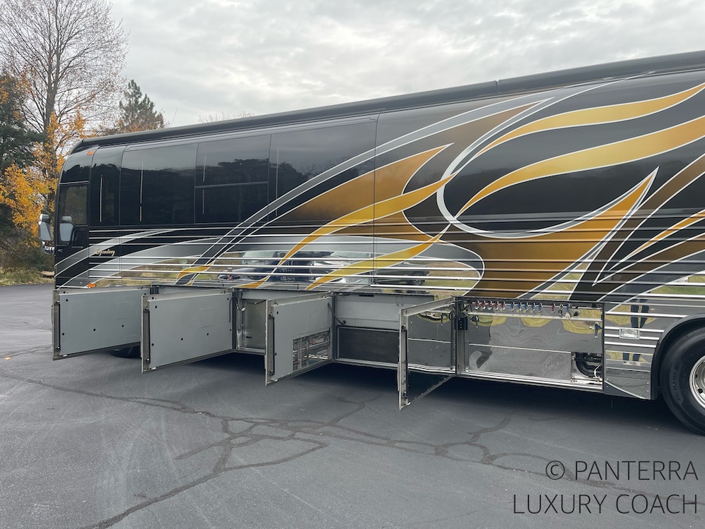 2006 Prevost Legendary XLII For Sale