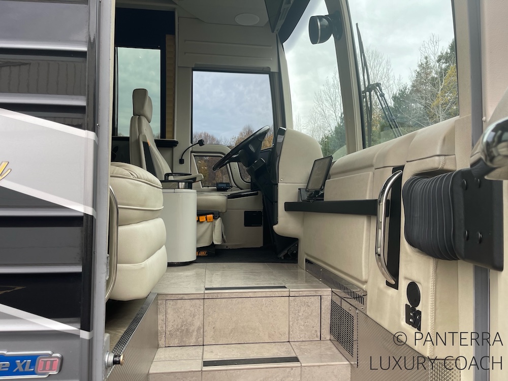 2006 Prevost Legendary XLII For Sale