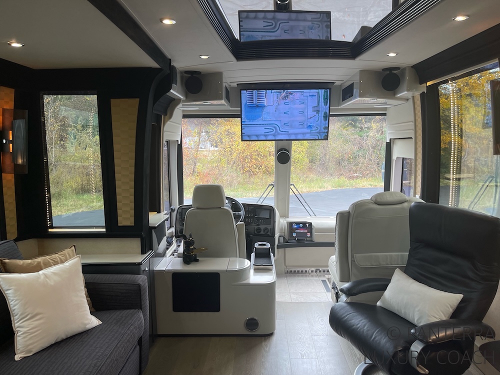 2006 Prevost Legendary XLII For Sale