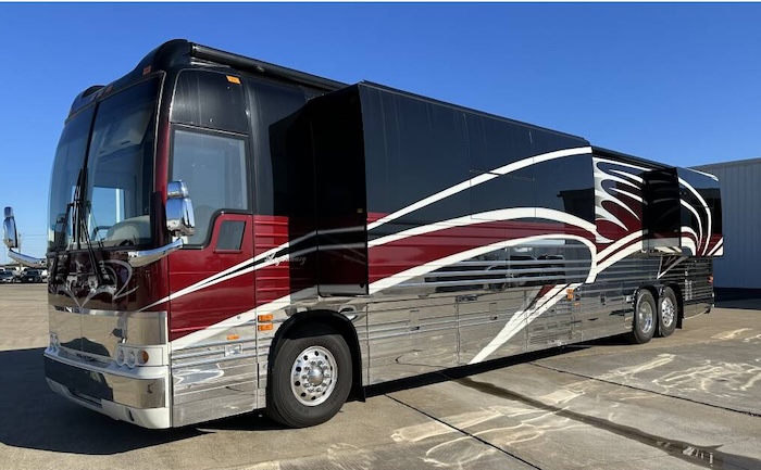 2006 Prevost Legendary XLII For Sale