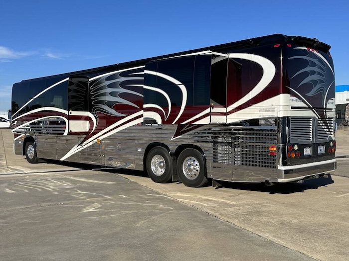 2006 Prevost Legendary XLII For Sale