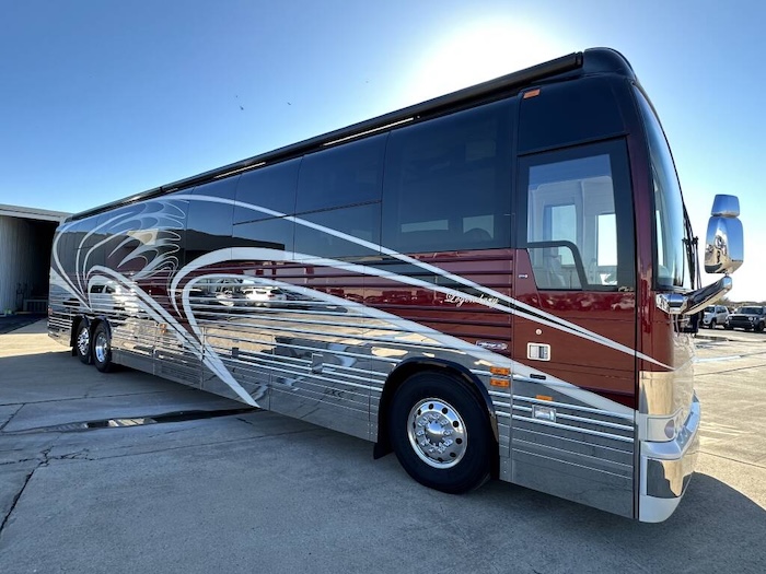 2006 Prevost Legendary XLII For Sale
