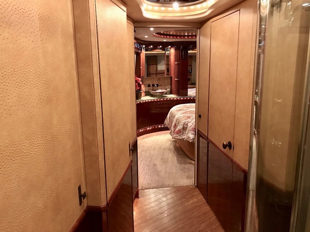 2006 Prevost Liberty H3-45 For Sale