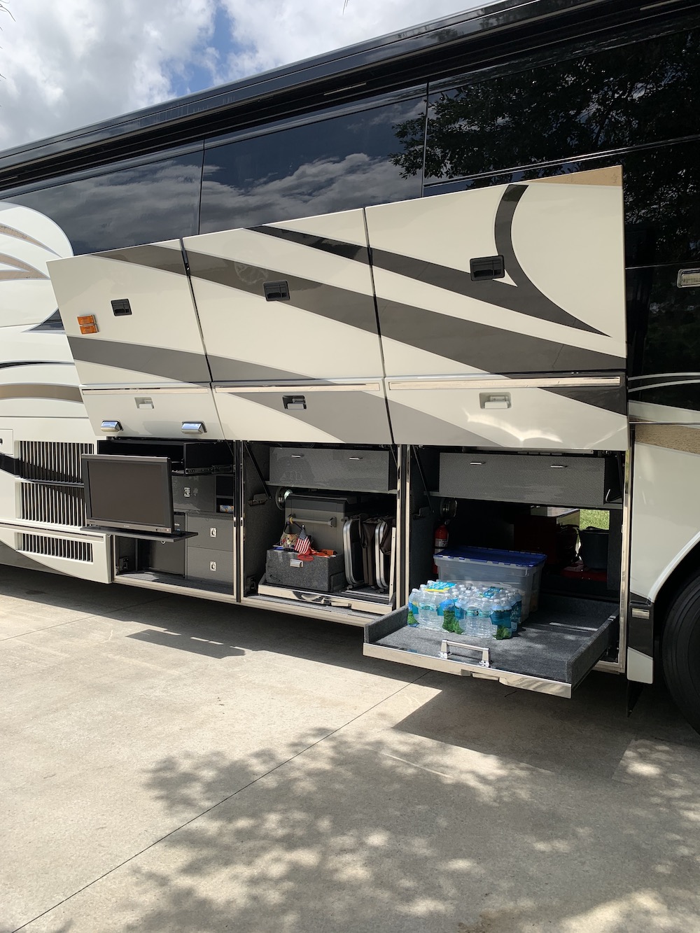 2006 Prevost Liberty H3-45 For Sale