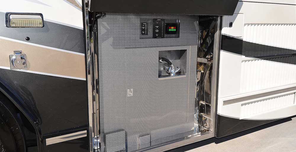 2006 Prevost Liberty H3-45 For Sale