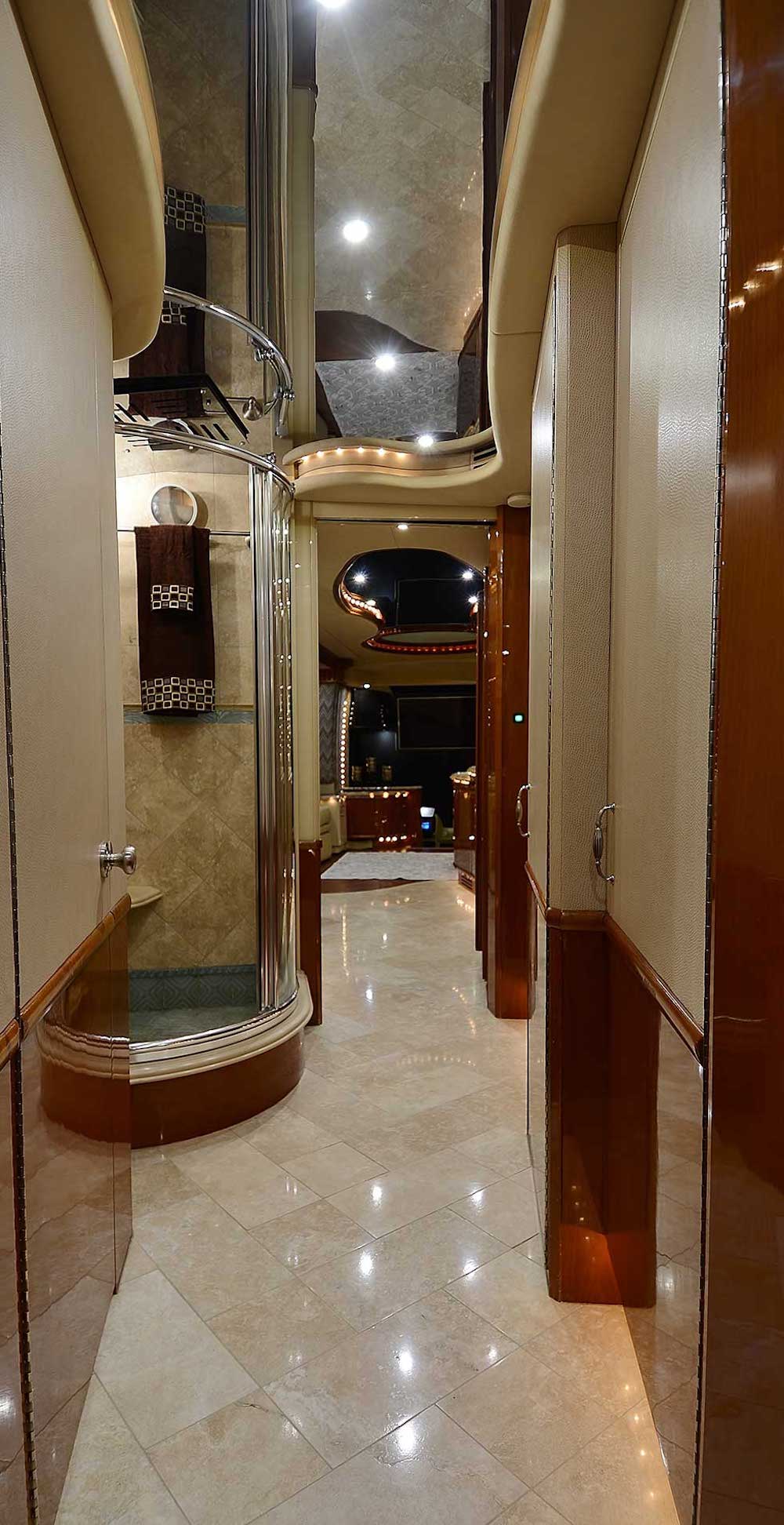 2006 Prevost Liberty H3-45 For Sale