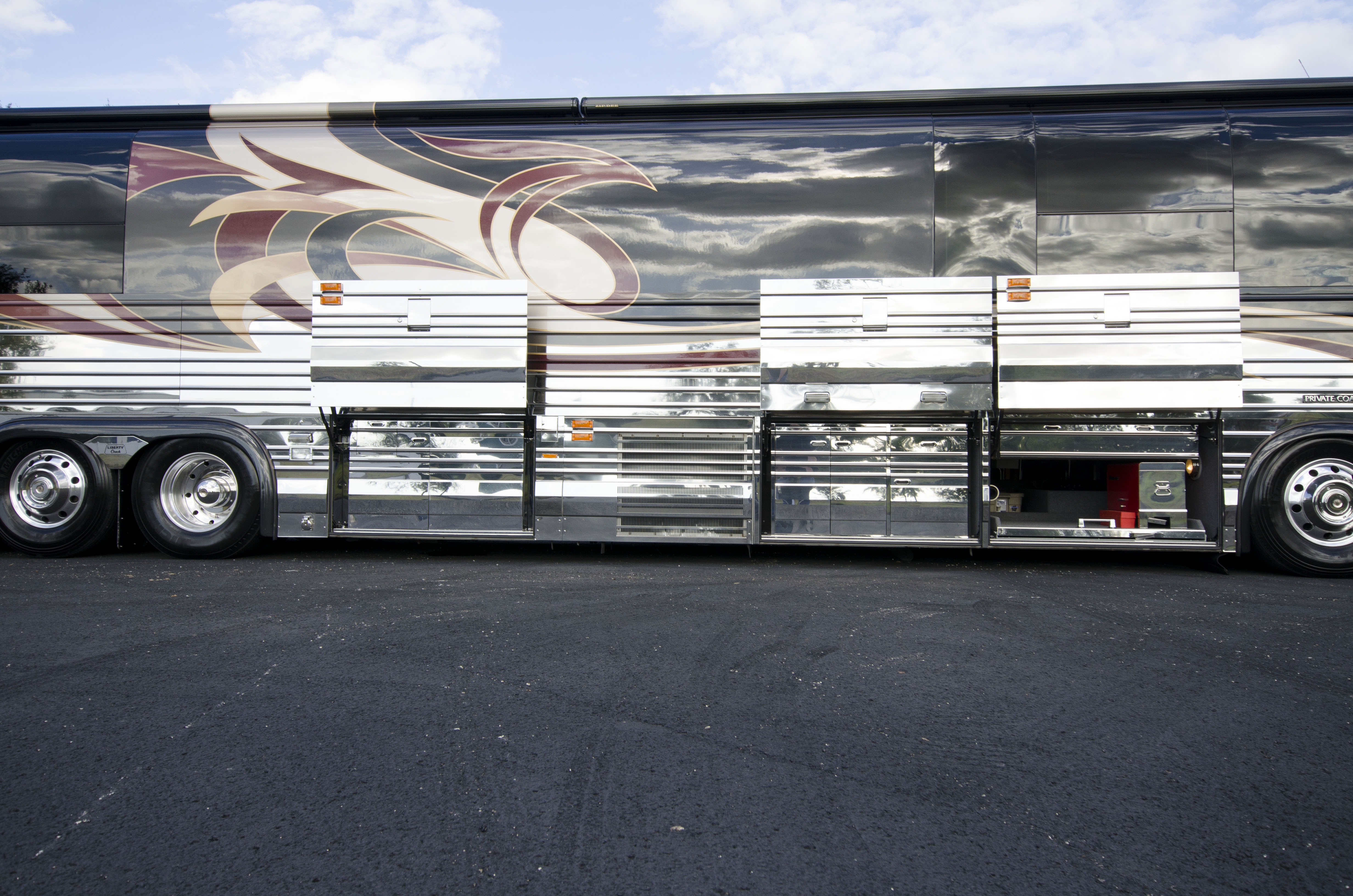 2006 Prevost Liberty XLII For Sale