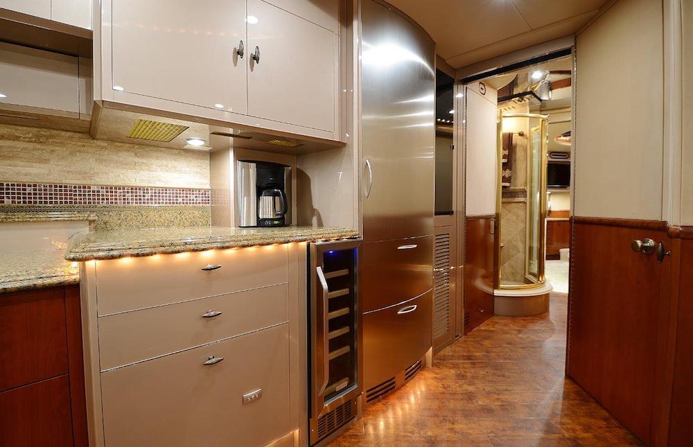 2006 Prevost Liberty XLII For Sale
