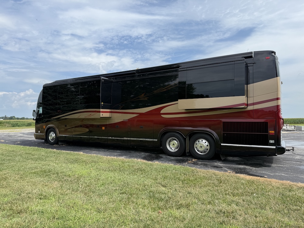 2006 Prevost Marathon H3-45 For Sale