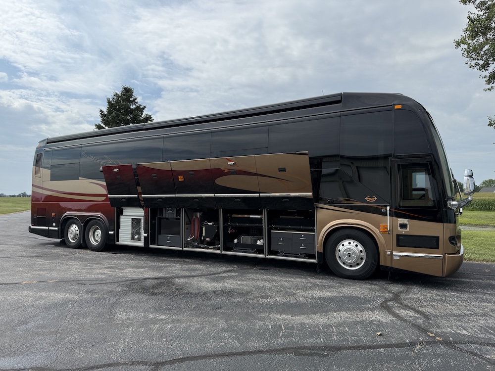 2006 Prevost Marathon H3-45 For Sale