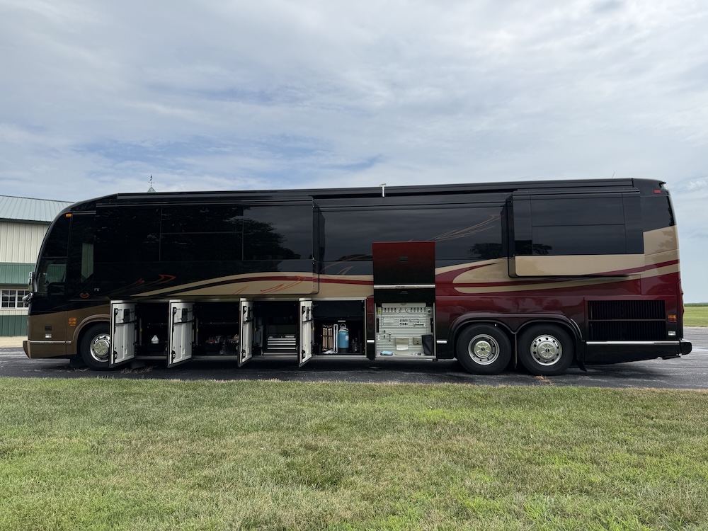 2006 Prevost Marathon H3-45 For Sale