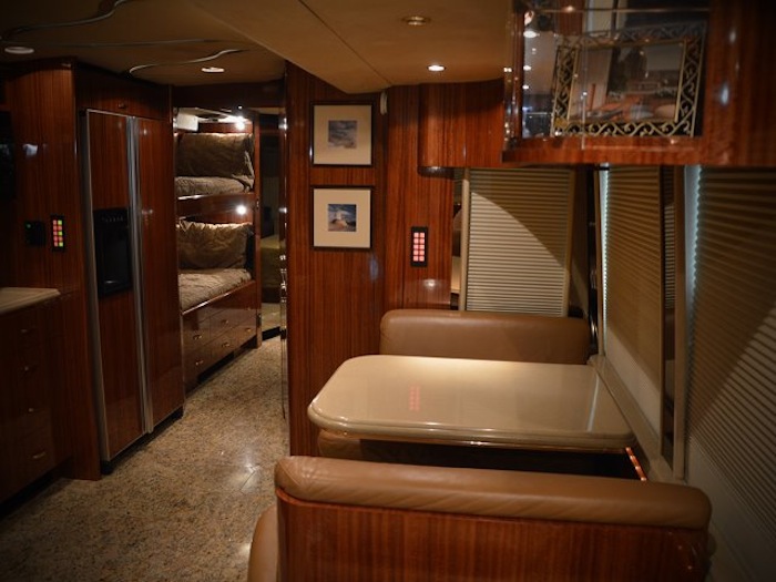 2006 Prevost Marathon H3-45 For Sale