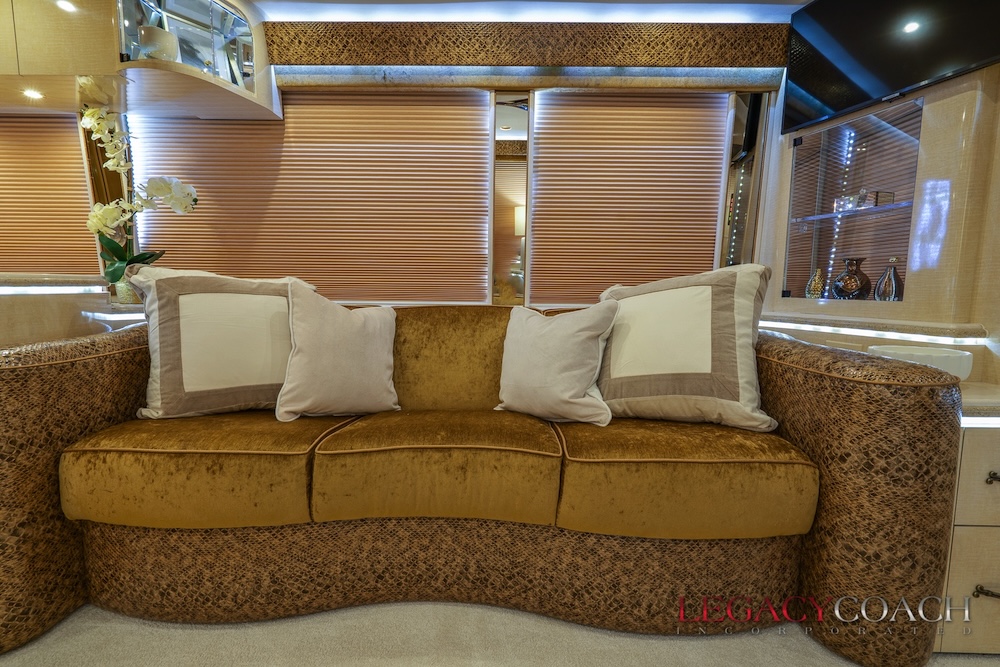 2006 Prevost Marathon H3-45 For Sale